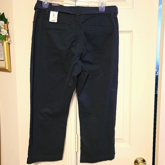 New Gloria Vanderbilt Mona Belted Capri - Navy Blue Size 6 - Mid-rise - Picture 2 of 5